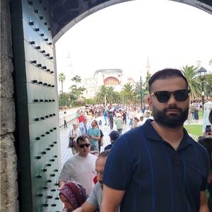 Meet your Posher, Haseeb